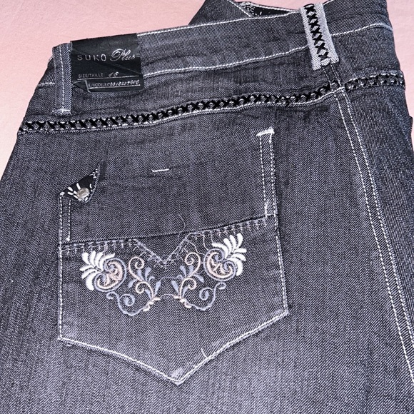 SUKO Plus blue jeans with side grommets Size 16 detailed buttons - Picture 5 of 7